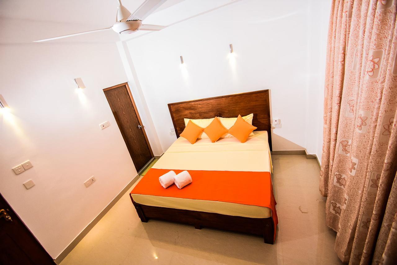 Heavens Door Guest Inn Канді Екстер'єр фото