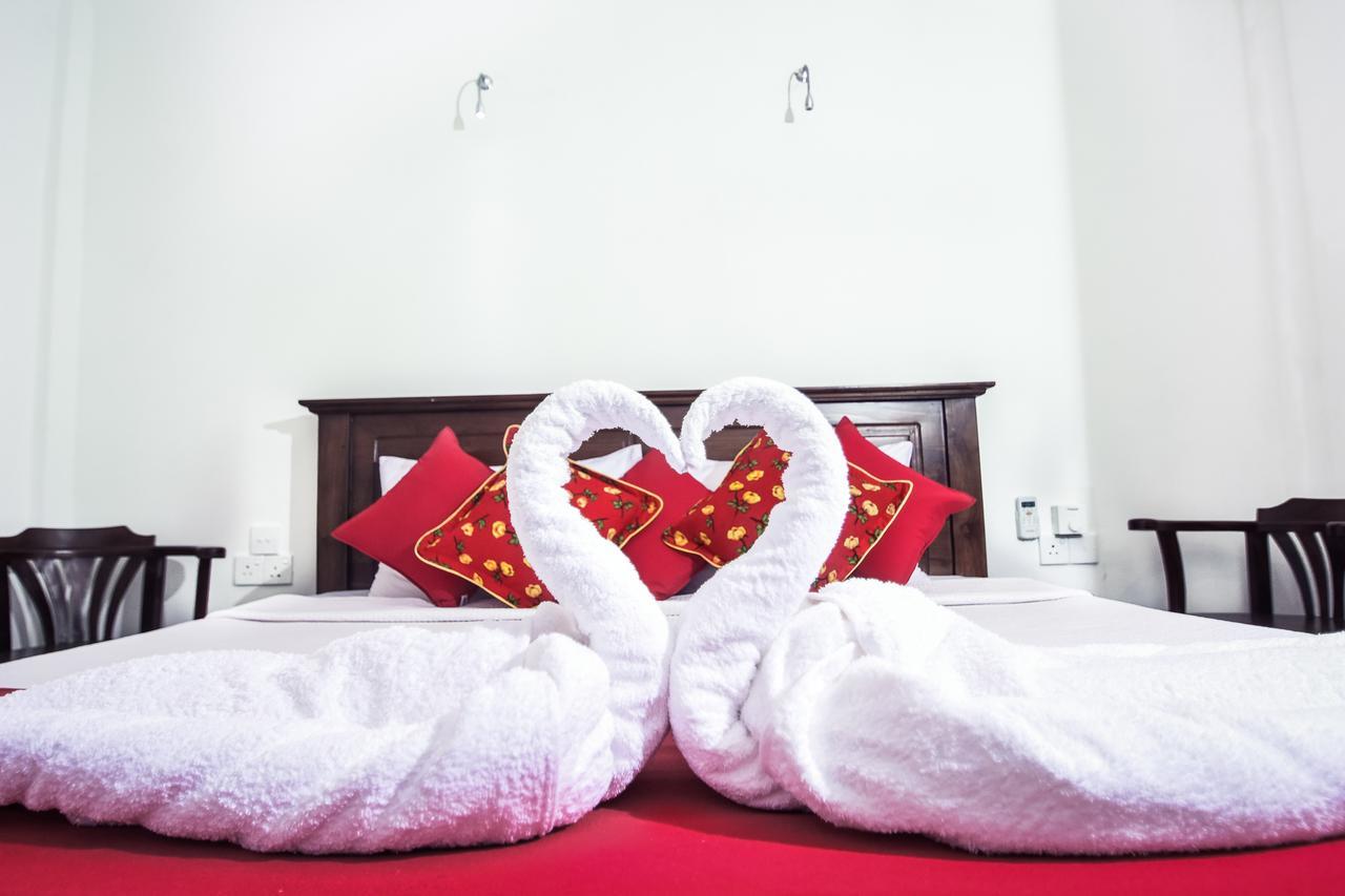 Heavens Door Guest Inn Канді Екстер'єр фото