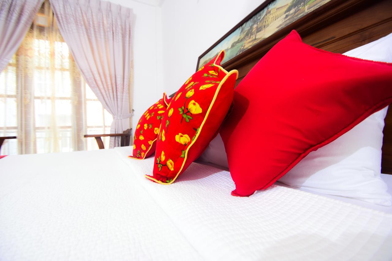 Heavens Door Guest Inn Канді Екстер'єр фото