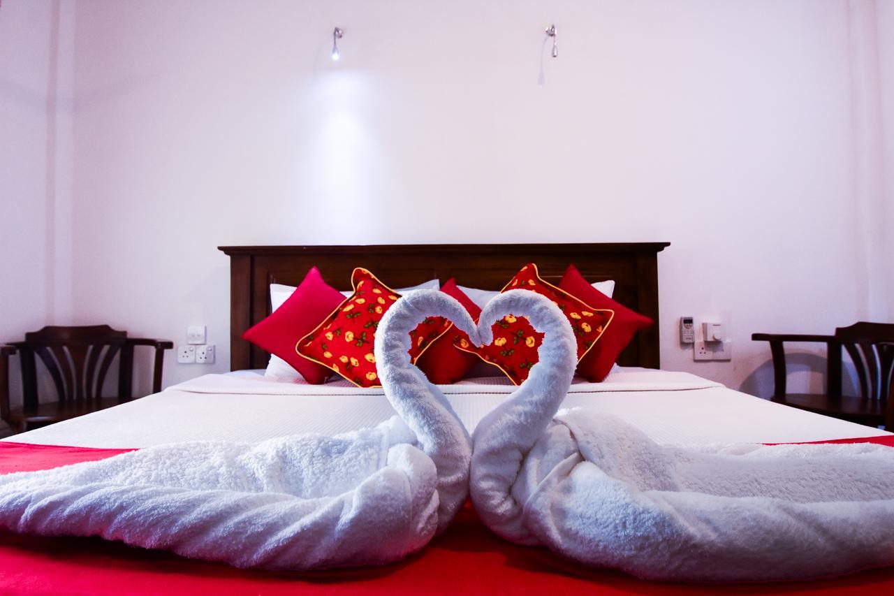 Heavens Door Guest Inn Канді Екстер'єр фото