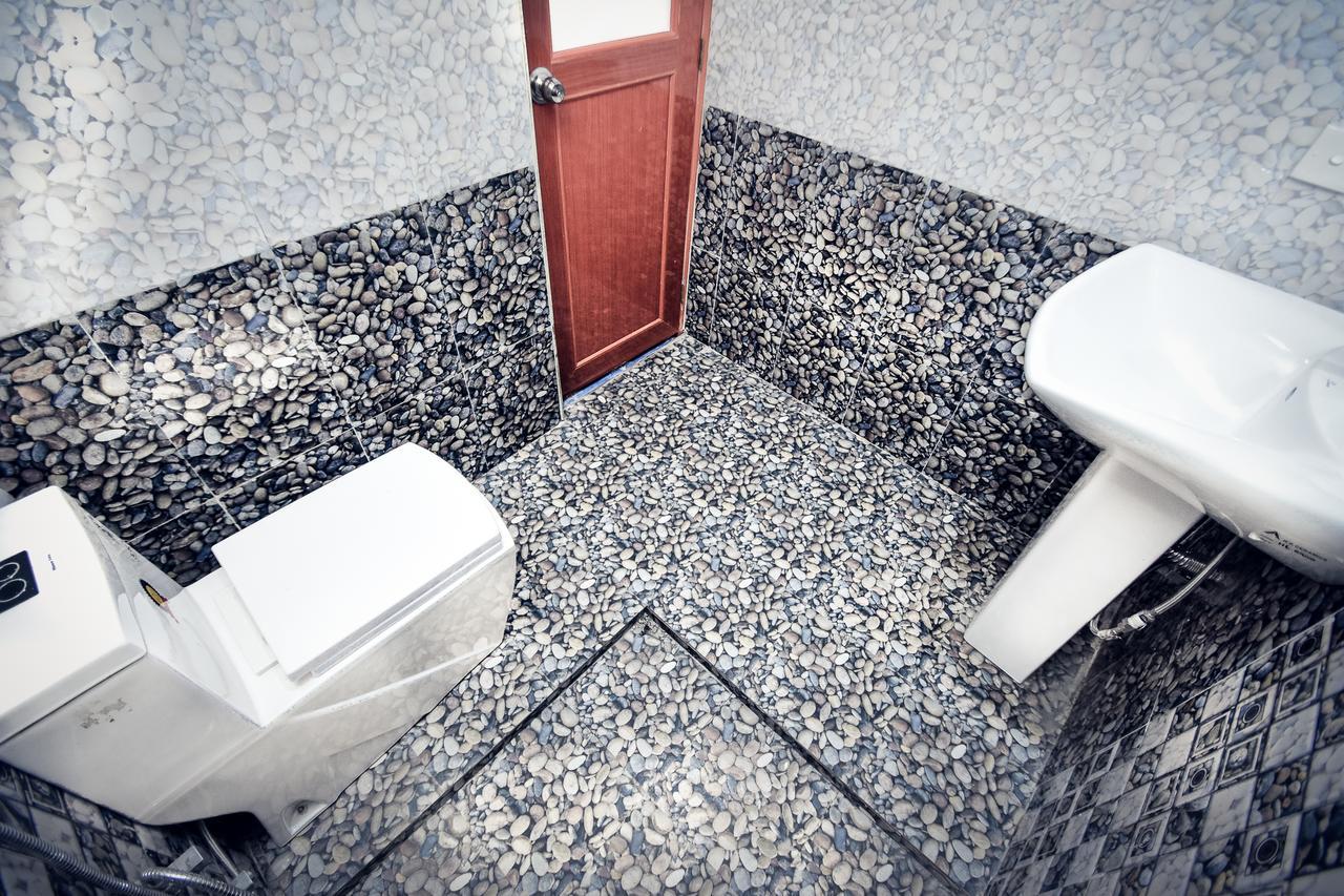Heavens Door Guest Inn Канді Екстер'єр фото