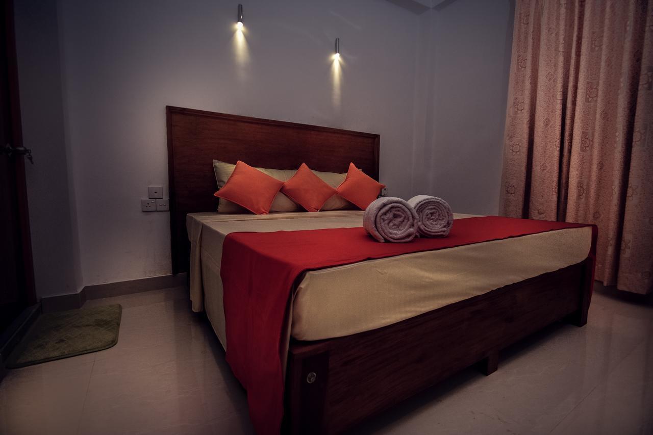 Heavens Door Guest Inn Канді Екстер'єр фото